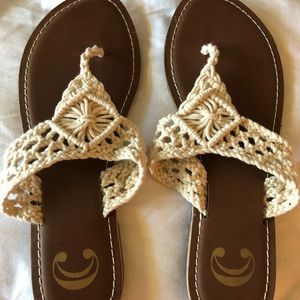 Ivory/brown flip flop/sandal
